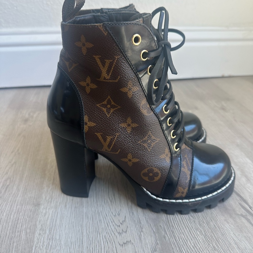 Louis Vuitton Brown Monogram Lace-Up Heeled Boots with Black Patent Toe - Picture 3 of 8